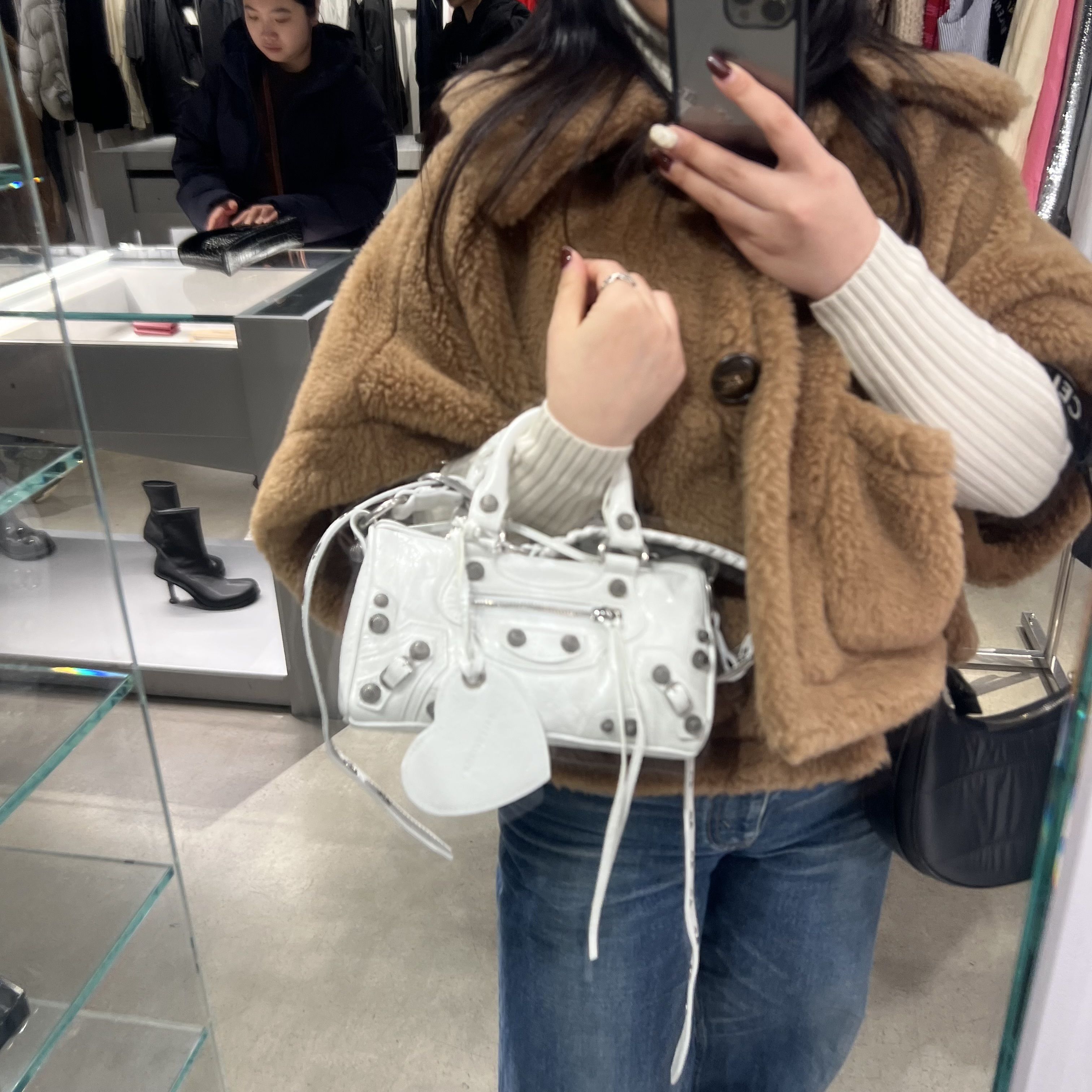 【バレンシアガ】人気！セール LE CAGOLE ミニ ダッフルバッグ バレンシアガ】人気！セール LE CAGOLE ミニ ダッフルバッグ
