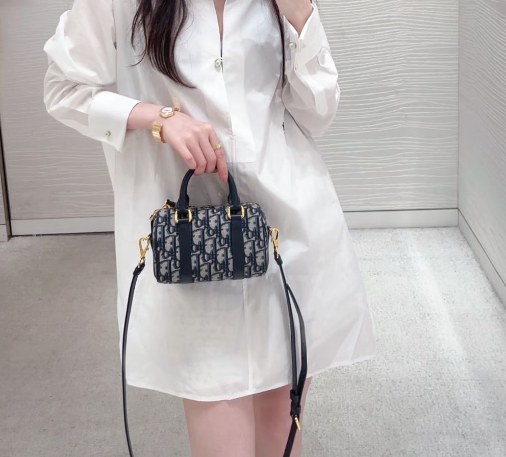 Dior Groove 17 Nano Bag Natural Dior Oblique Jacquard | DIOR