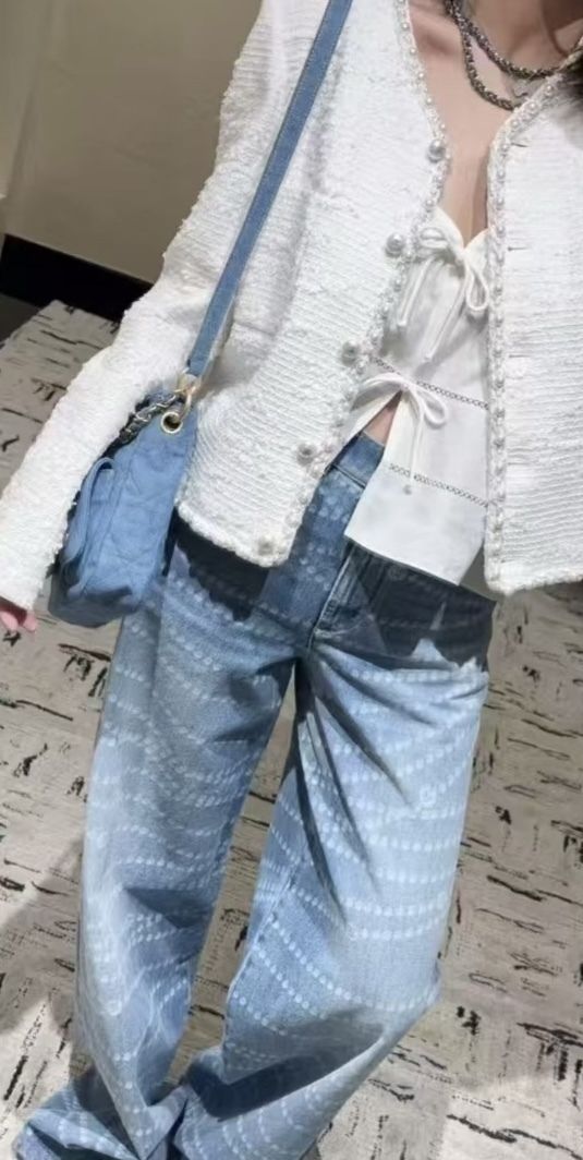【25P★水玉模様で気分が上がる】★CHANEL★デニムパンツ★ 25P☆水玉模様で気分が上がる】☆CHANEL☆デニムパンツ