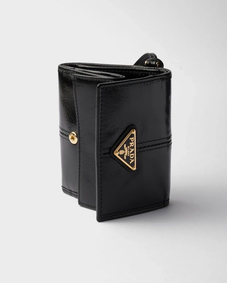 国内買付【PRADA】すぐ届く ソフトルックスレザー 三つ折り 財布