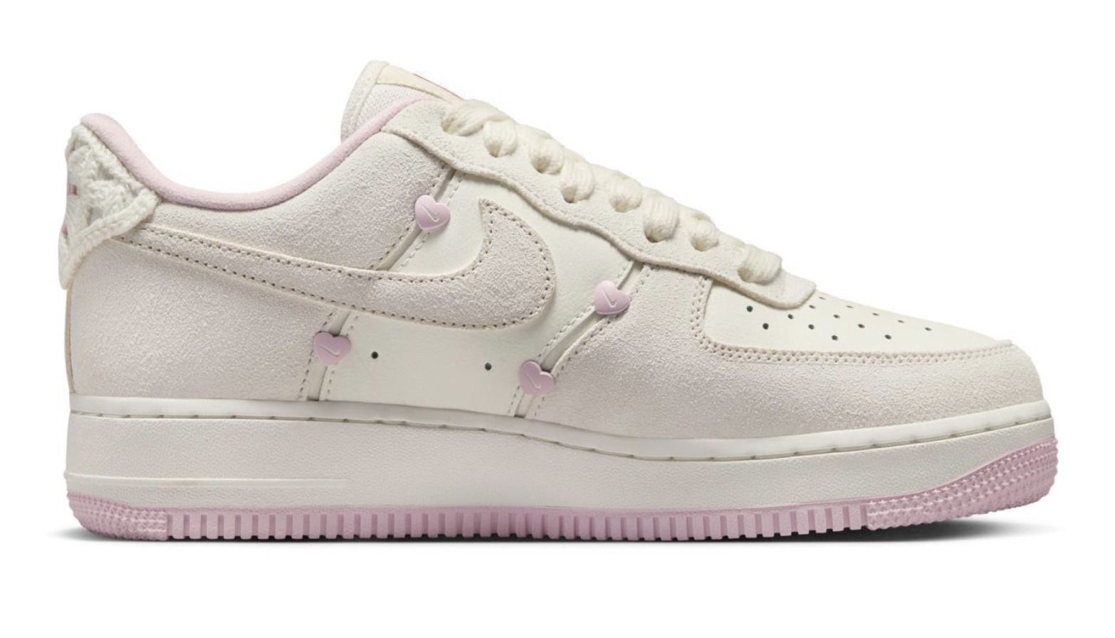 国内発送【NIKE】ナイキ AIR FORCE 1 '07 LX ハート ピンク 限定 国内発☆NikeめちゃキュートなハートのAIR FORCE 1 '07 LX (Nike
