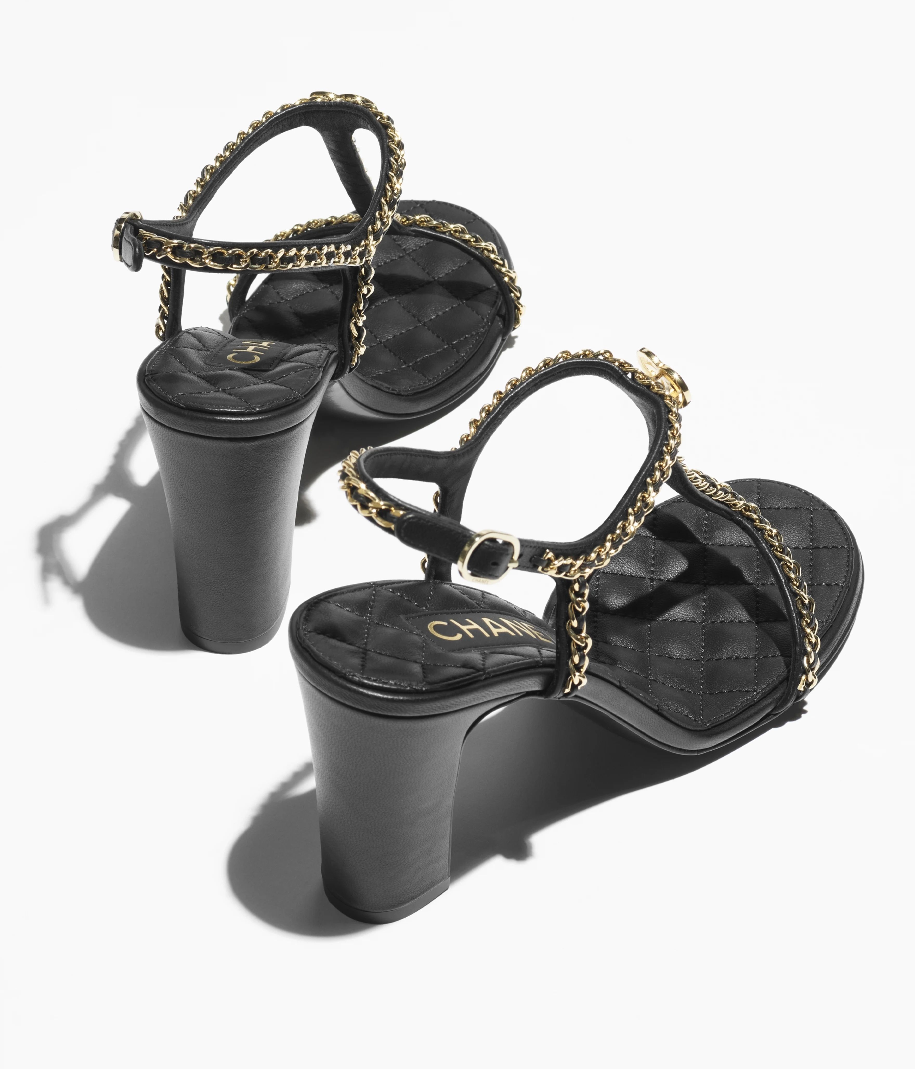 ☆24P エレガントな足もと☆ CHANEL サンダル ブラック エレガント☆》CHANEL サンダル (CHANEL/サンダル・ミュール