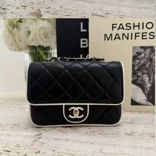 大人可愛い【CHANEL】CCロゴ 柄 フラップバッグ org.jpg