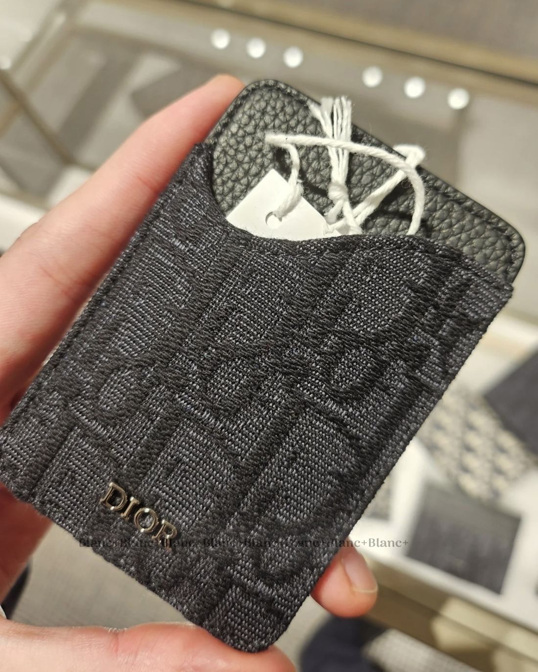 日常使いに♪【Dior】Saddle マグネット カードホルダー (Dior
