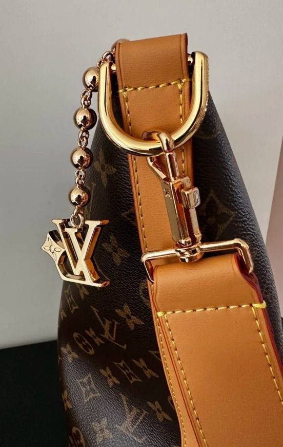 新作☆収納力抜群】Louis Vuitton☆バガボンド ホーボーバッグ