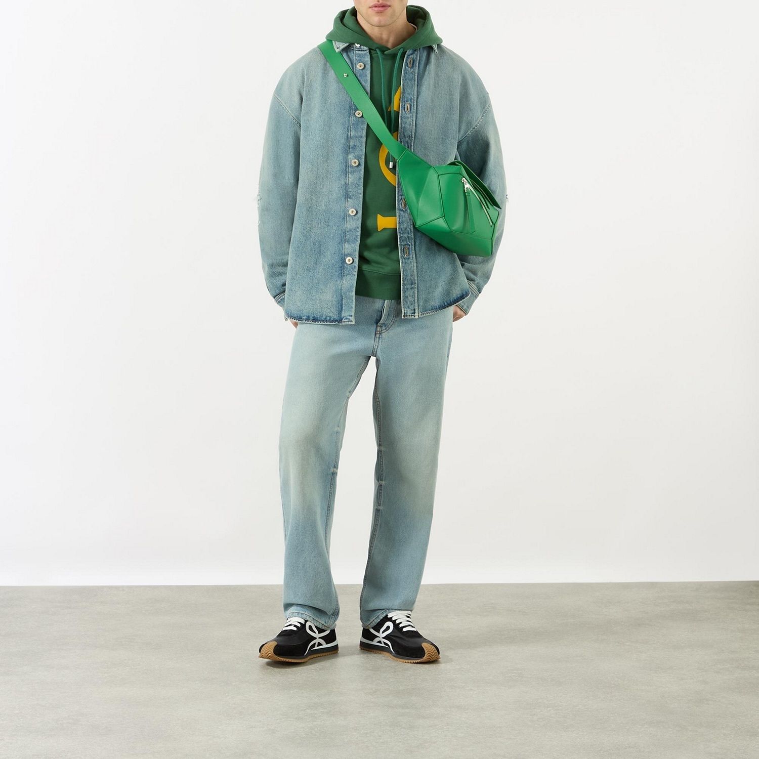 ★Loewe★アナグラム オーバーシャツ（デニム） 国内発】LOEWE Anagram オーバーシャツ（デニム） (LOEWE/シャツ