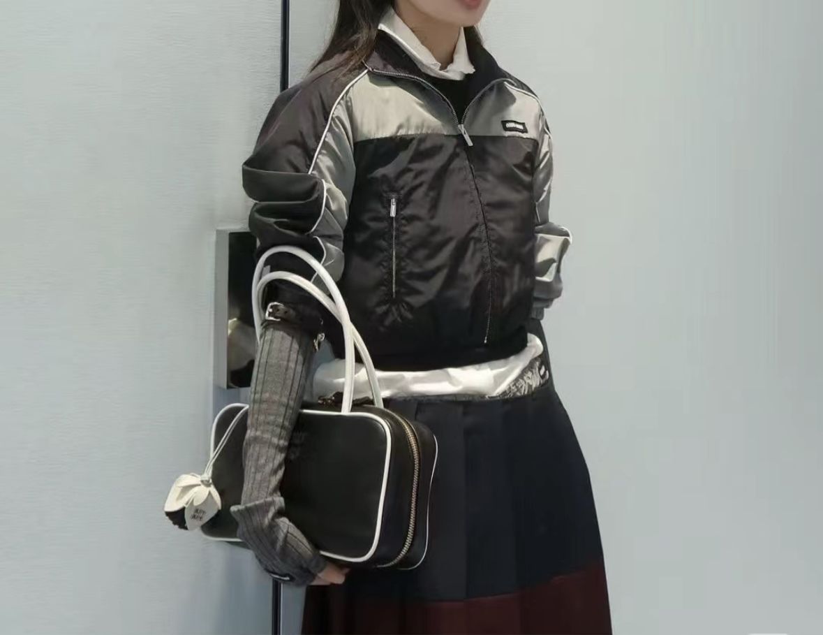 25SSキーアイテム《Miu Miu》キッドモヘアブルゾンジャケット
