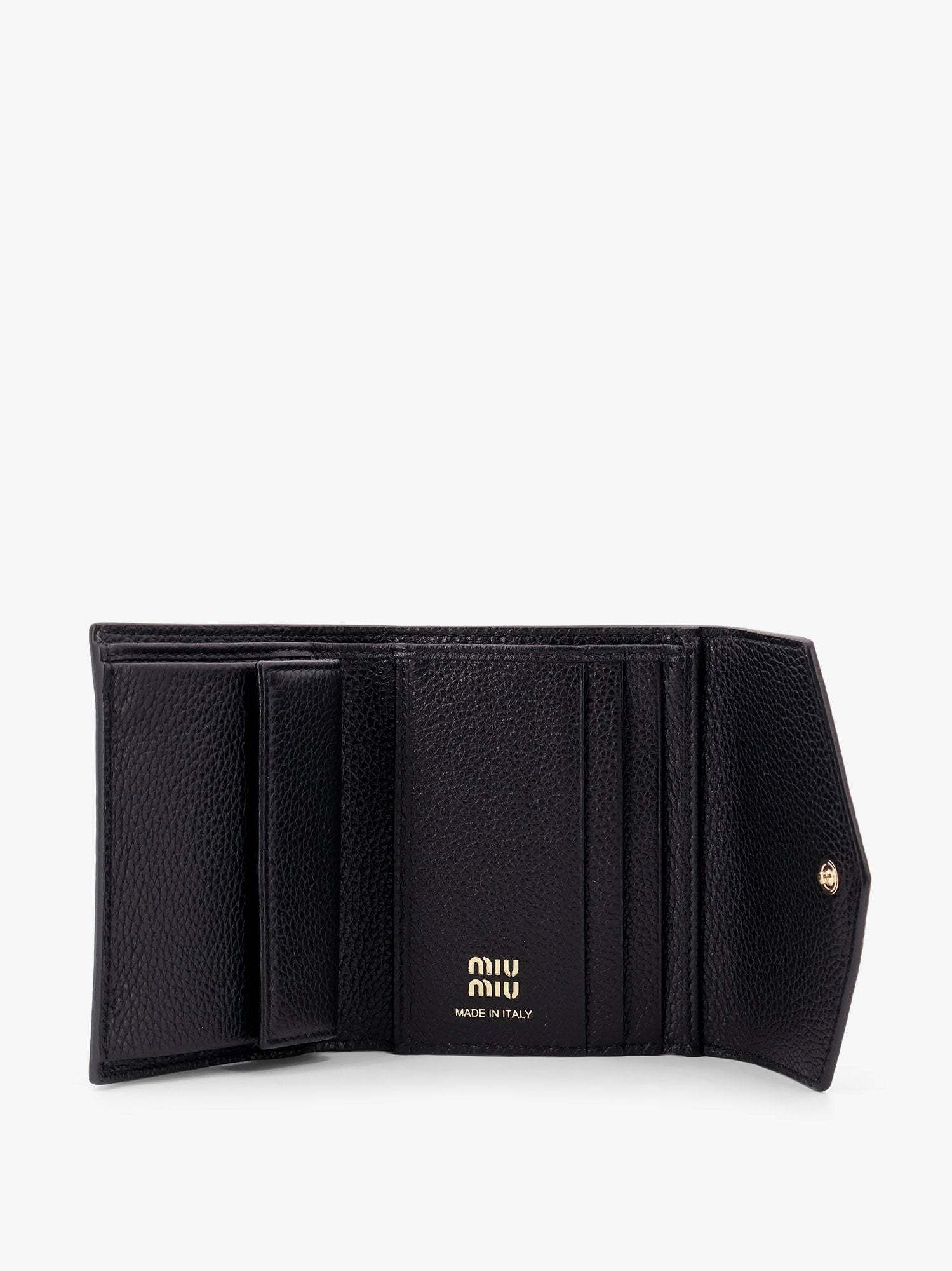 専用ページ miumiu キルティング 長財布 黒 miu miu 黒 レザー キルティング 長財布