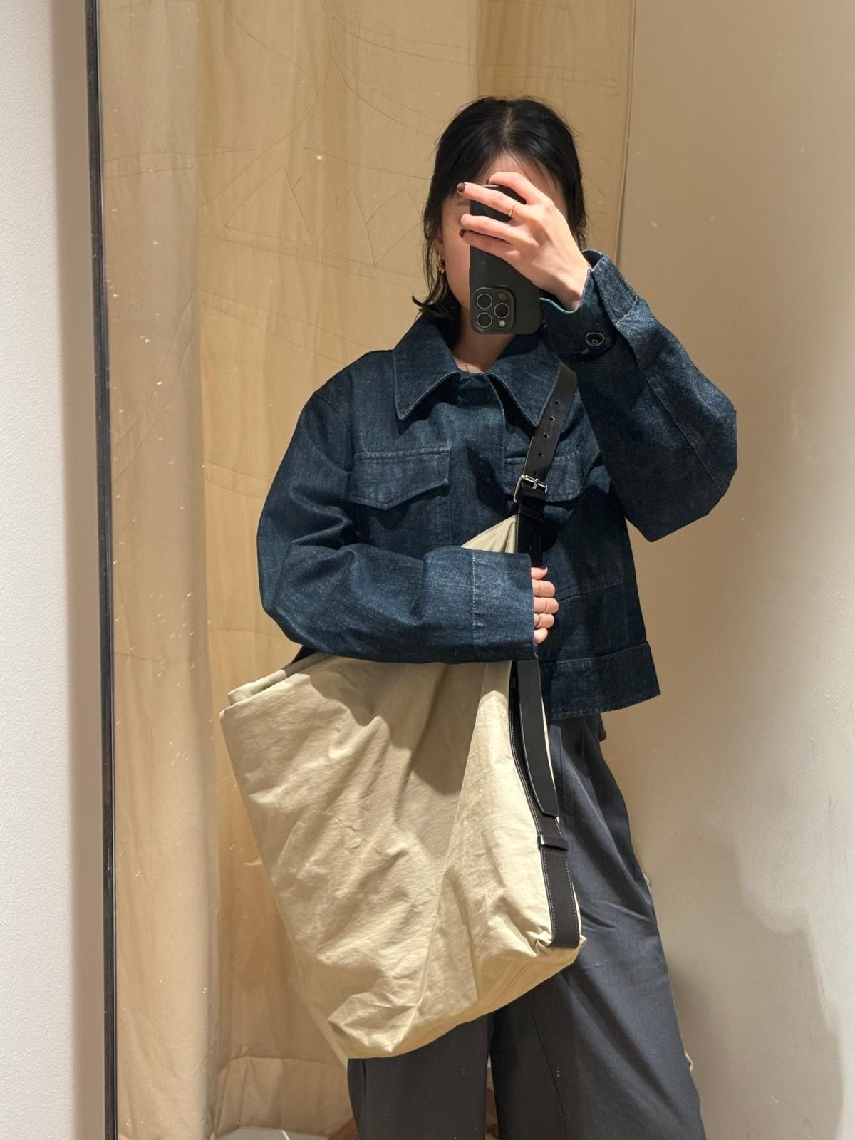 人気急上昇中♪シーンを選ばない】LEMAIRE 新作 FLAG HOBO BAG