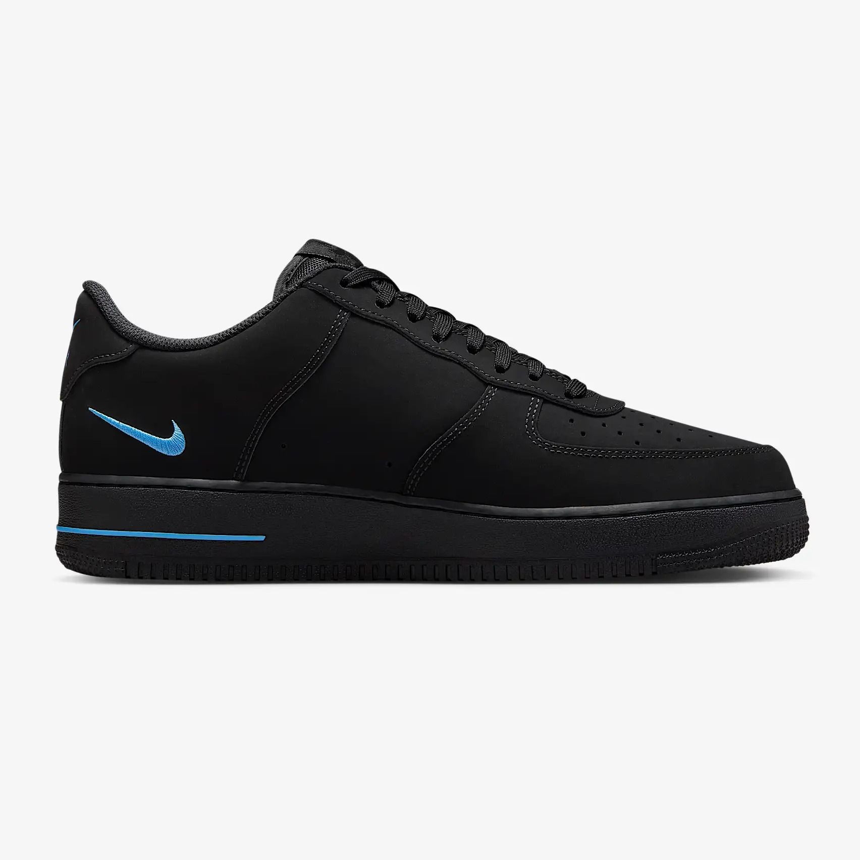 ★人気★ Nike エアフォース 1 '07 HV6223-001 ☆人気☆ Nike エアフォース 1 '07 HV6223-001 (Nike/スニーカー
