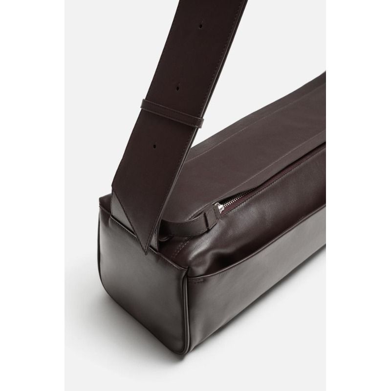 追跡便【ZARA】XL レクタンギュラー レザー クロスボディバッグ