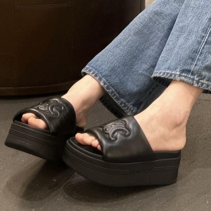 厚底が可愛い♡】CELINE ブロックスライド (CELINE/サンダル