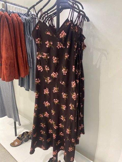 ZARA】プリント ミディワンピース 2587/053/330 (ZARA