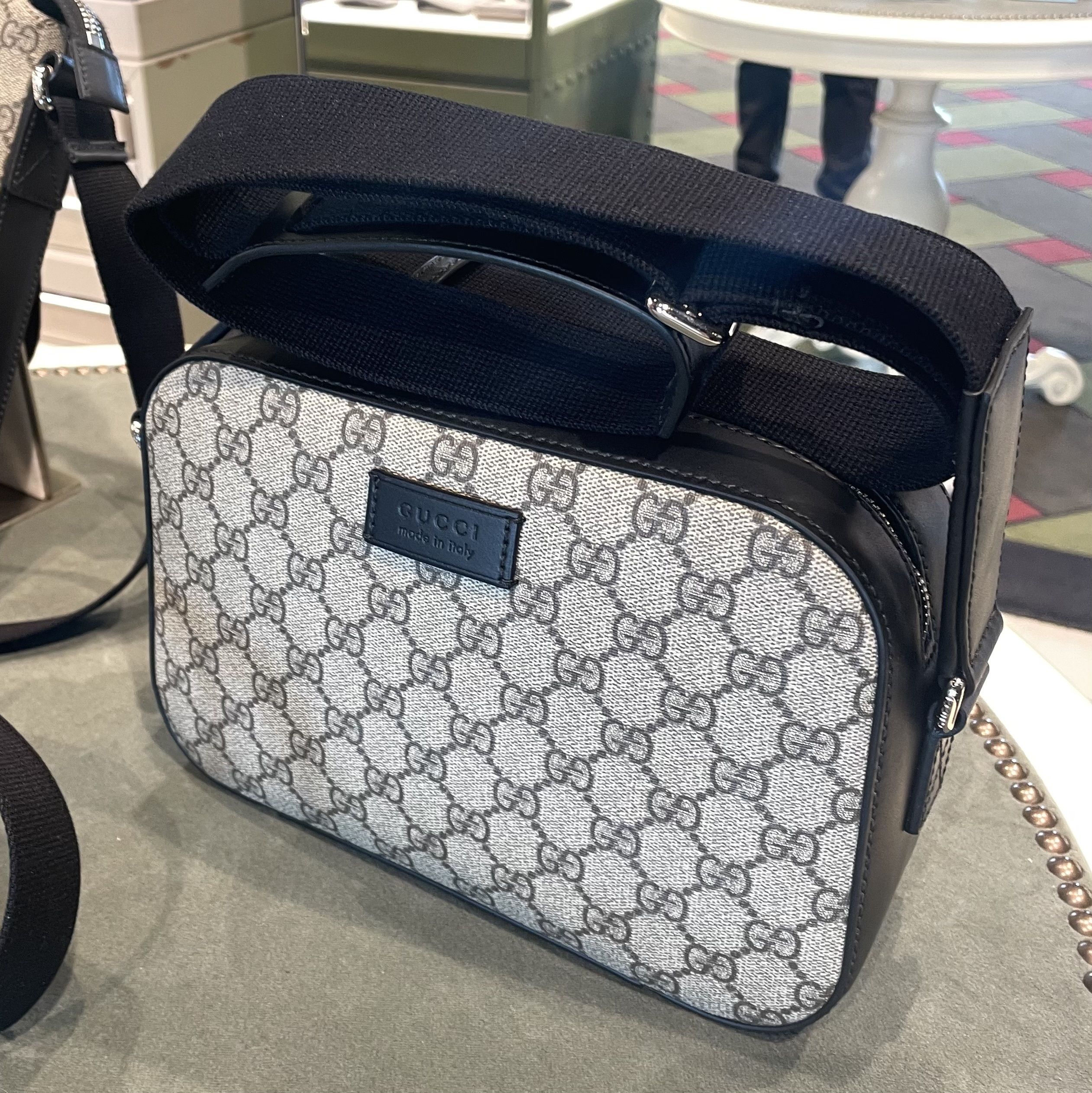 【VIPセール】GUCCI（グッチ）ショルダーバック VIPセール】GUCCI（グッチ）ハートショルダーバック