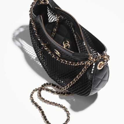 【メッシュ素材♢ポーチ付】CHANEL チェーンクラッチバッグ ☆メッシュ素材で涼しげ☆CHANEL チェーン付きクラッチ (CHANEL