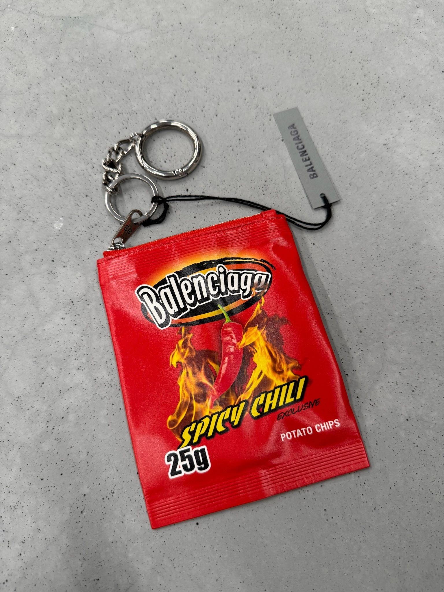 BALENCIAGA】キーリング CHIPS チャーム ロゴ (BALENCIAGA/キー