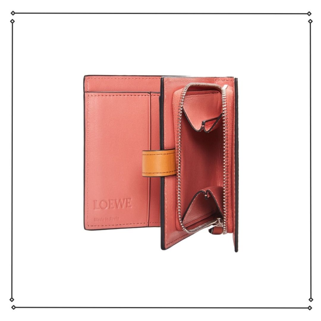 【LOEWE】関税・送料込 スモール ソフトカーフレザー ウォレット LOEWE ソフトグレインカーフスキン ジップ付きウォレット (LOEWE