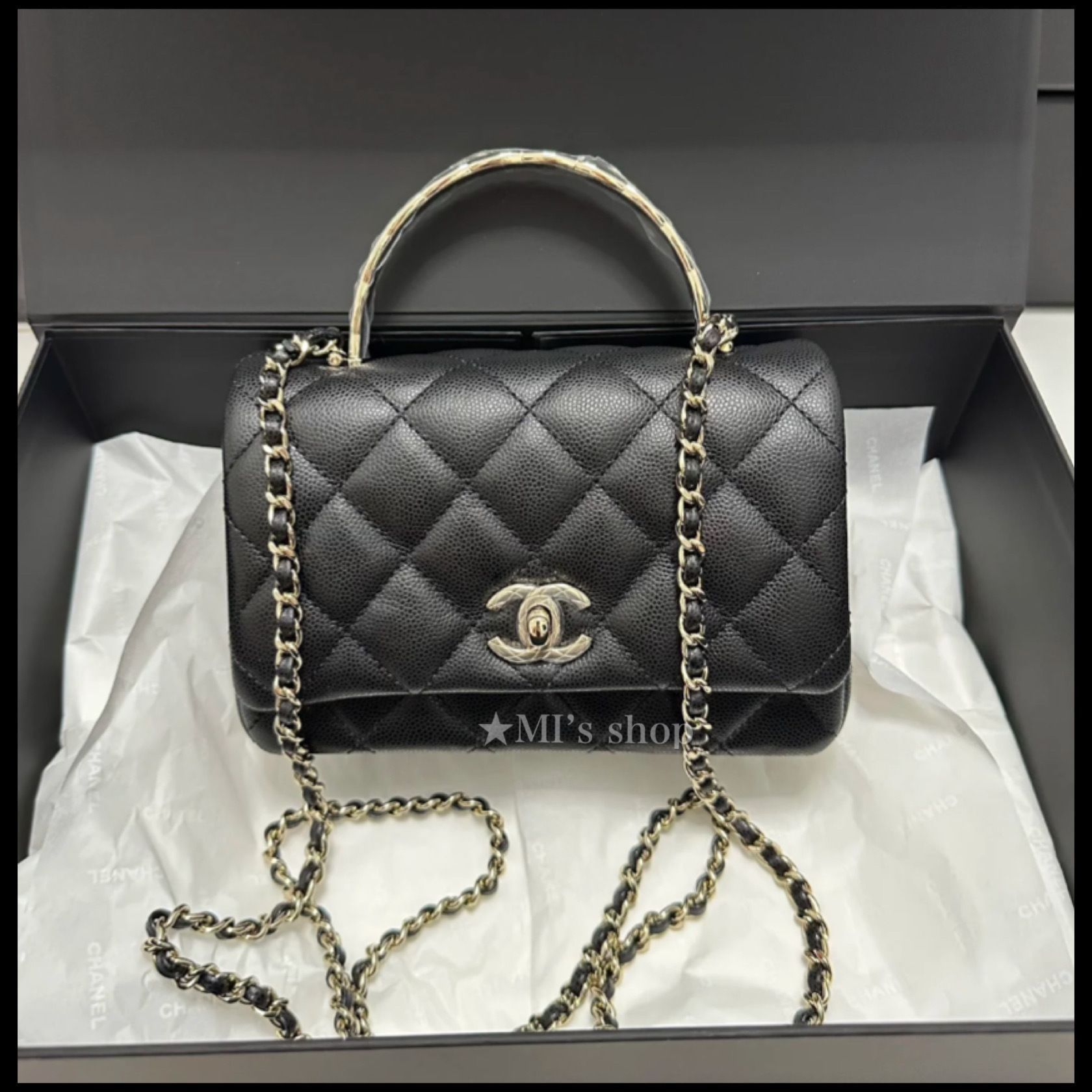 キャビアスキンのフラップバック】CHANEL ミニバック 18cm