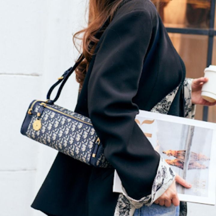 モダンな存在感♪【Dior】Diorstar East-West ミニバッグ 色んなシーンで♡》DiorStar East-West ミニバッグ (Dior