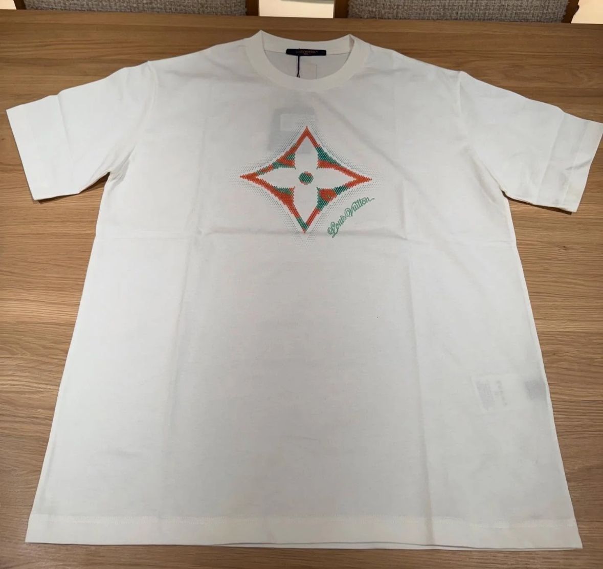 上品】Louis Vuitton モノグラムフラワー 3Dプリント Tシャツ