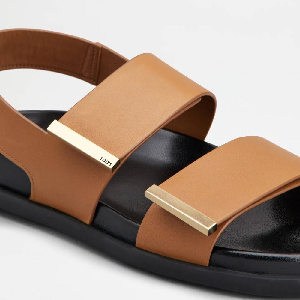 送料込*TOD`S*トッズ*レザー サンダル (TOD'S/サンダル