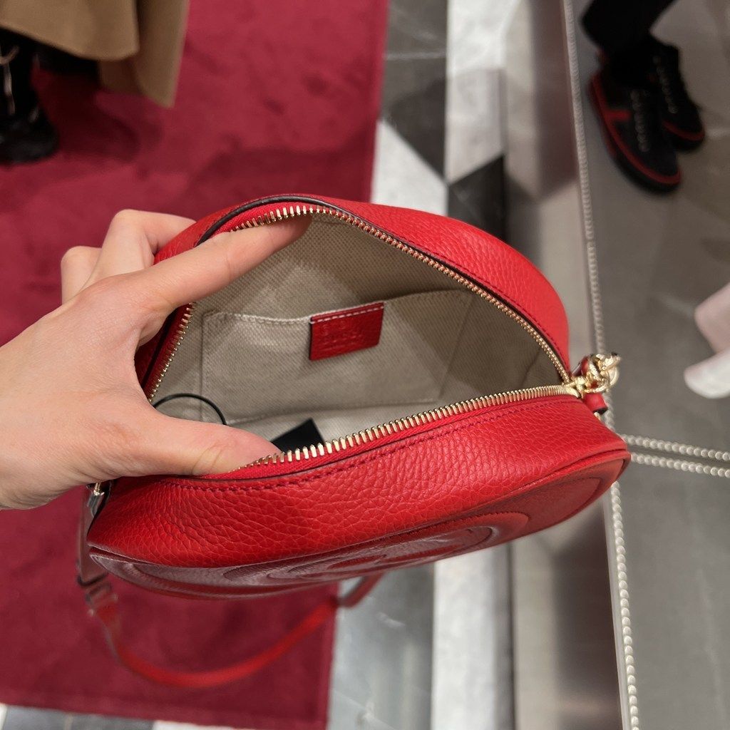 6万取引突破★UPS速達便利用!【GUCCI】779896_ショルダーバッグ 6万取引突破☆UPS速達便利用!【GUCCI】747779_ショルダーバッグ