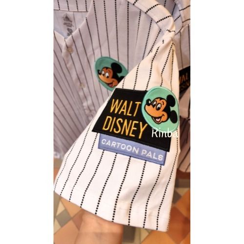 【なにわ男子in香港ディズニー】ミッキー野球ユニフォームシャツ なにわ男子in香港ディズニー】ミッキー野球ユニフォームシャツ
