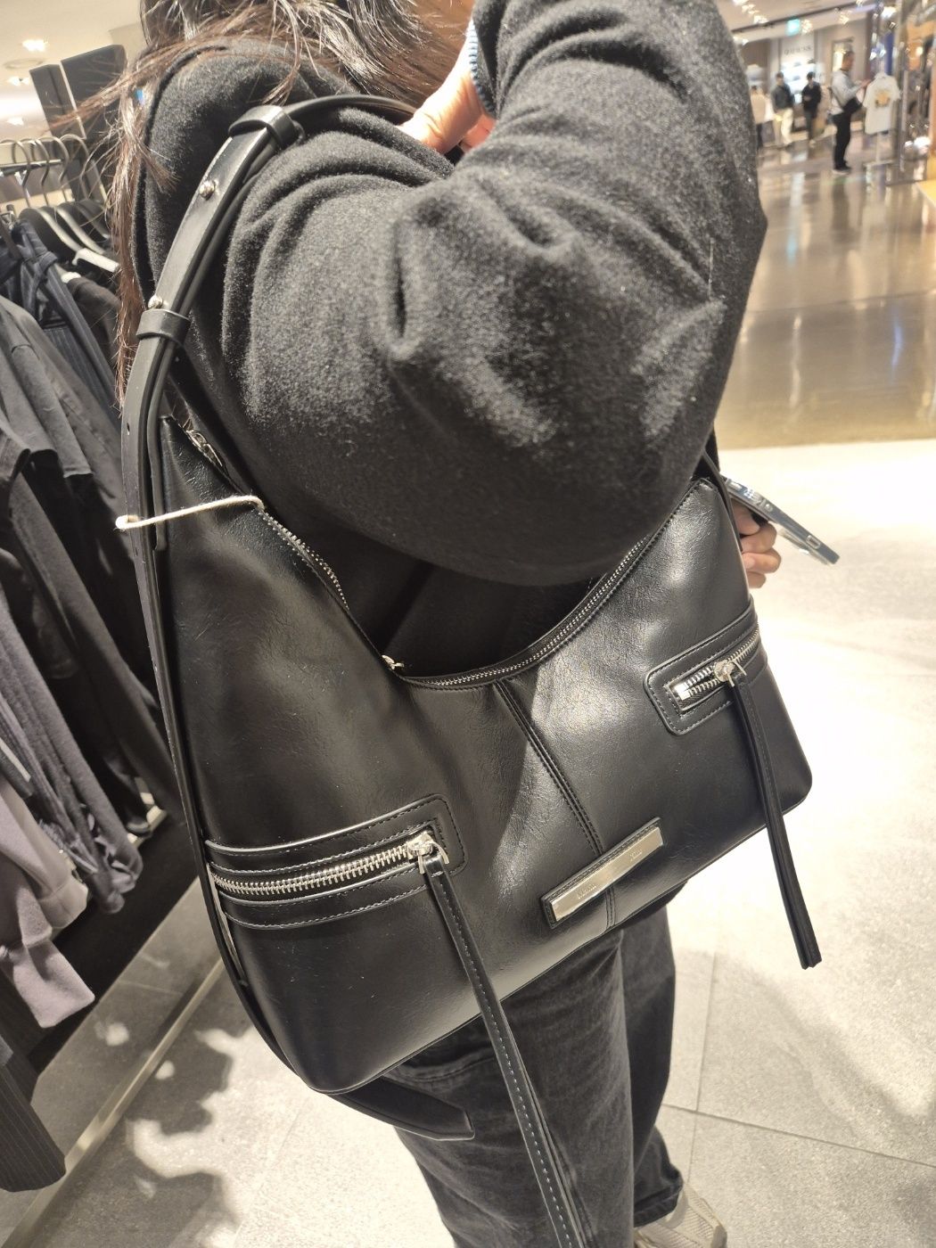 ☆MATIN KIM ☆ASYMMETRICAL ZIPPER BAG (Matin Kim/ショルダー