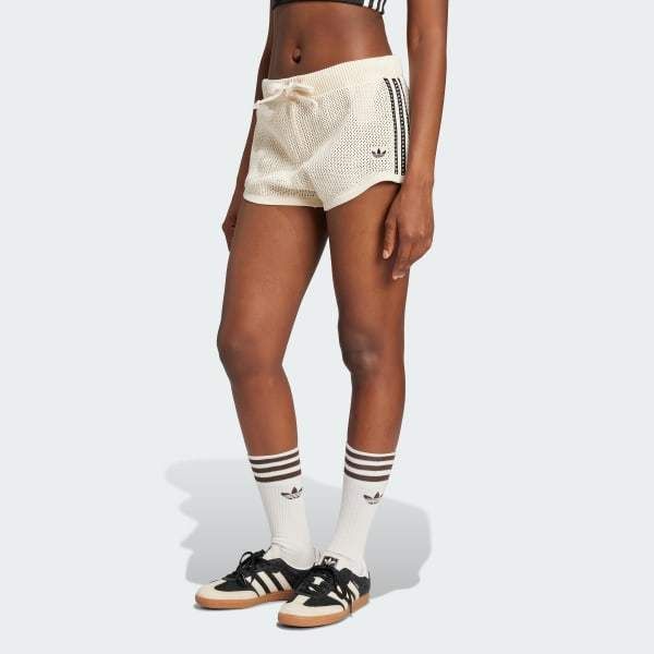 ZOZO限定 adidas originalsレース トリム ショートパンツ - メルカリ