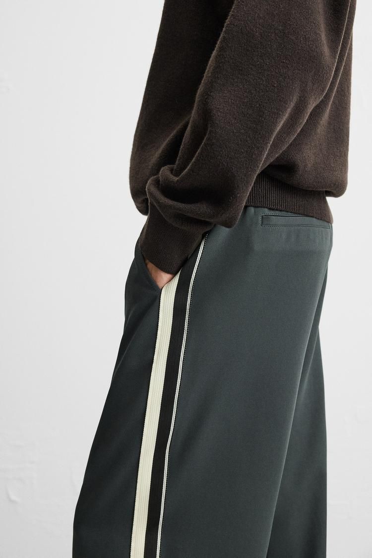 【ZARA】サイドラインテクニカルパンツ 7484/480/916 ZARA】サイドラインテクニカルパンツ 7484/480/916 (ZARA/パンツ