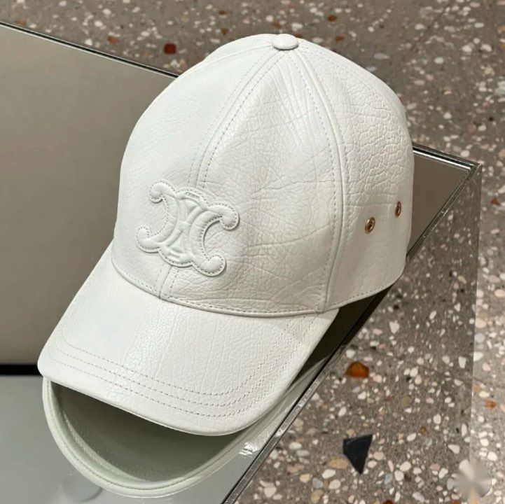 CELINE ホワイト ベースボールキャップ セリーヌ ベースボールキャップ オフホワイト | アウトレット