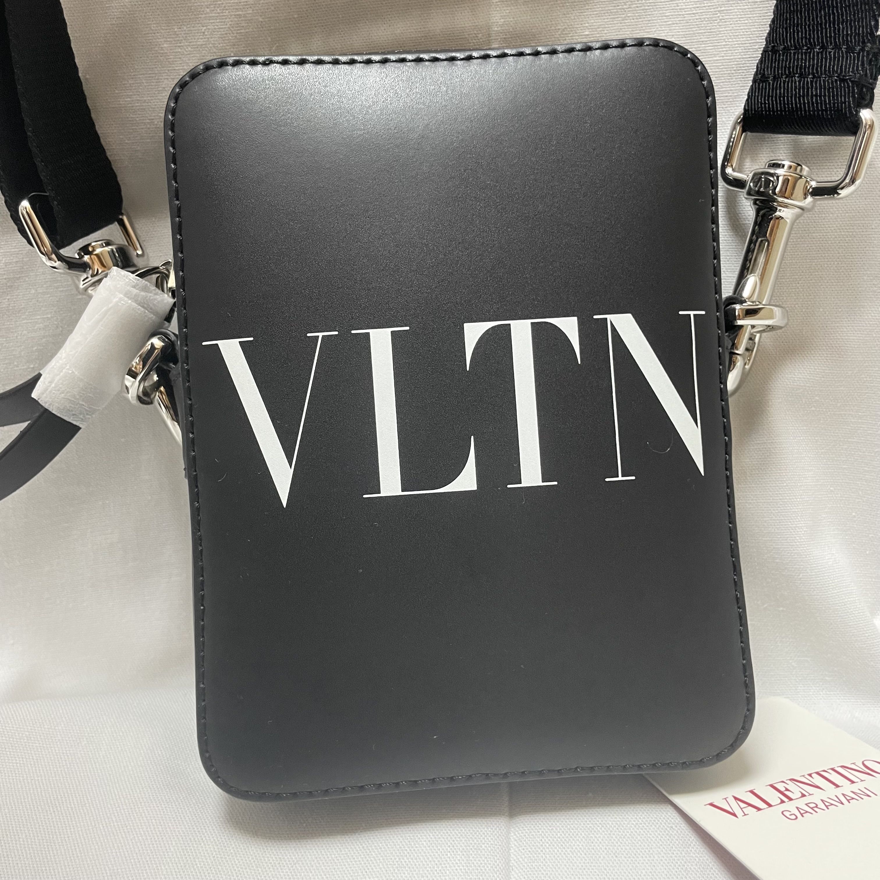 VALENTINO】VLTN スモール レザー ショルダーバッグ (VALENTINO