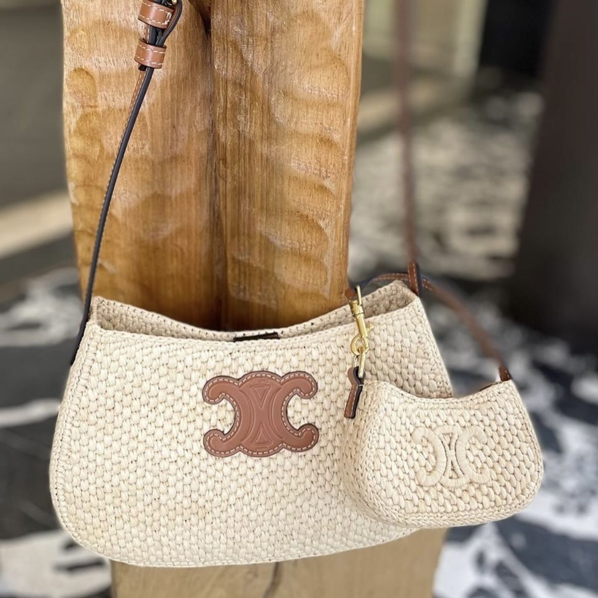 25SS 夏の定番【CELINE】ミディアム ティリー バッグ ラフィア 25SS☆】セリーヌ バッグチャーム ティリー ラフィア 可愛い