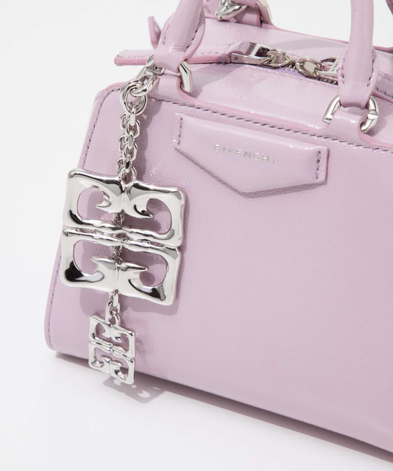 GIVENCHY ANTIGONA CUBE NANO BAG BB50ZUB27Q ショルダーバッグ GIVENCHY ANTIGONA CUBE NANO BAG BB50ZUB27Q ショルダーバッグ