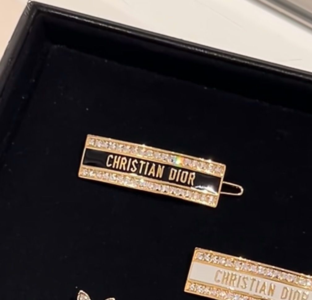 【甘すぎない可愛さ♡大人】DIOR Night Code バレッタ トレンド感あふれる♪】Dior☆Dior Night Code バレッタ (Dior