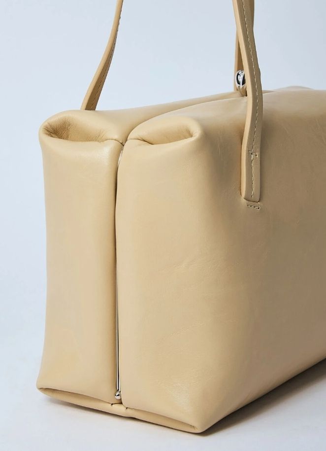 【関税込み】Jil Sander イエロー スモール Goji Pillow バッグ Jil Sander☆Goji Pillow スモールハンドバッグ 送関込み (Jil