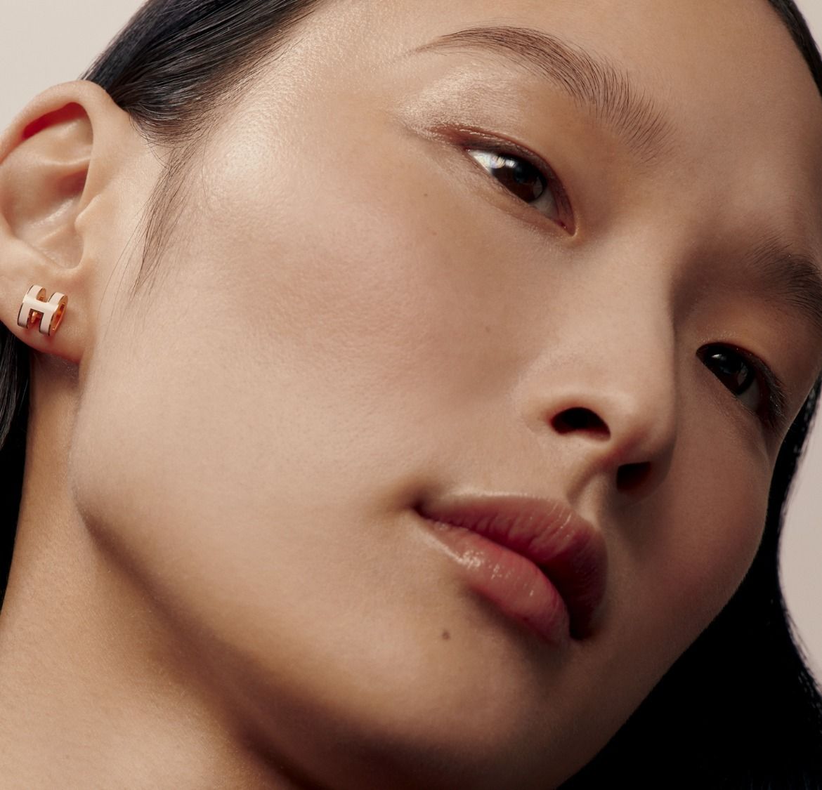 【ワンポイントに♡】 HERMES ミニポップ H イヤリング ワンポイントに♡】 HERMES ミニポップ H イヤリング (HERMES