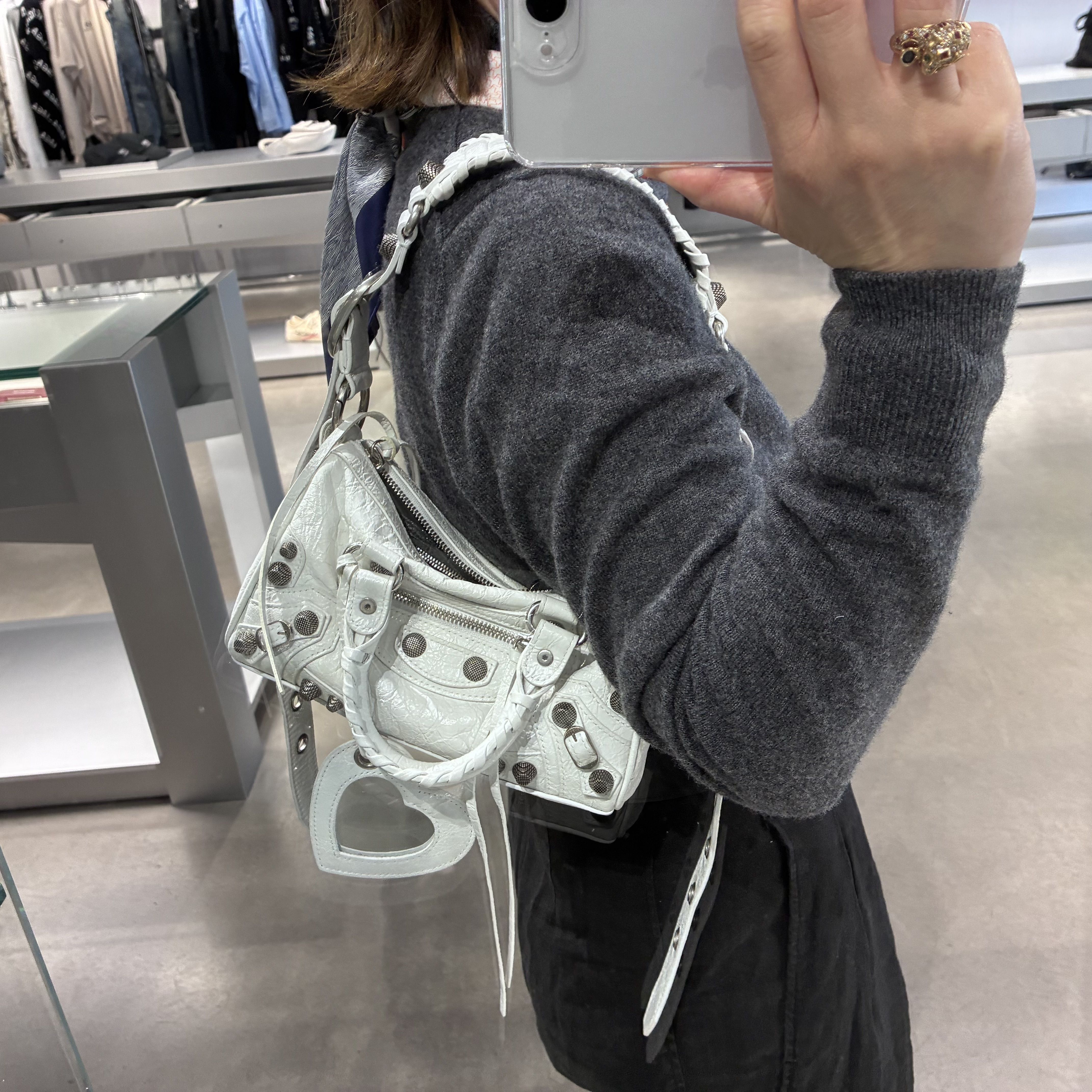 VIPセール】BALENCIAGA LE CAGOLE ミニダッフル (BALENCIAGA