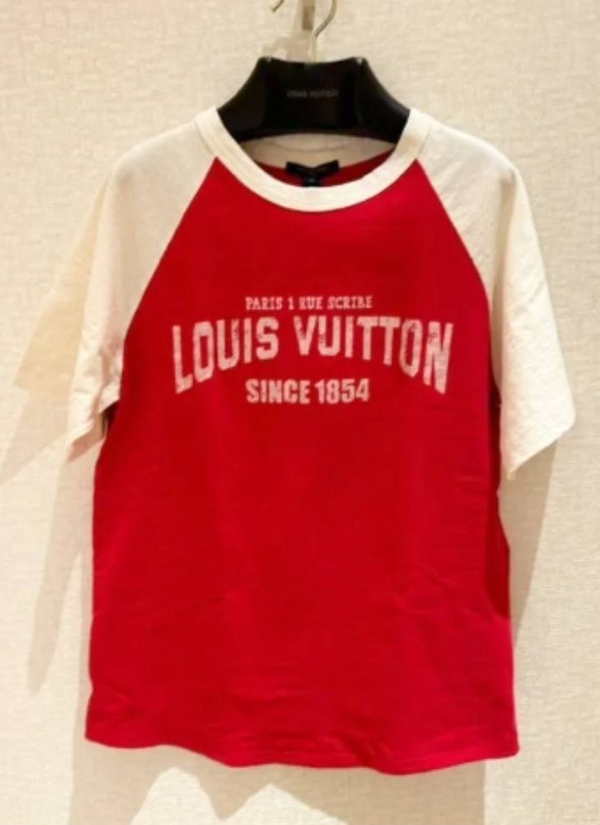 【★上品で長く使える★】Louis Vuitton Tシャツ ☆上品で長く使える☆】Louis Vuitton Tシャツ (Louis Vuitton/T