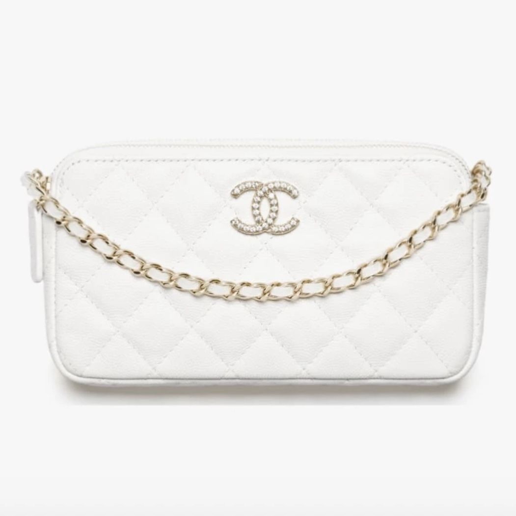 【ロゴ編込み可愛い♡ 25S】CHANEL ショルダーバッグ 25SS 高級感あるCCロゴ /ブラック】CHANEL スモールバッグ