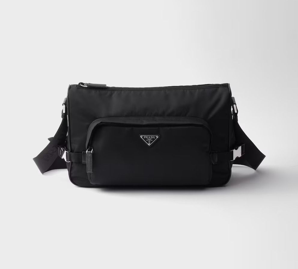 新作【PRADA】Re-Nylon x サフィアーノレザー ショルダーバッグ
