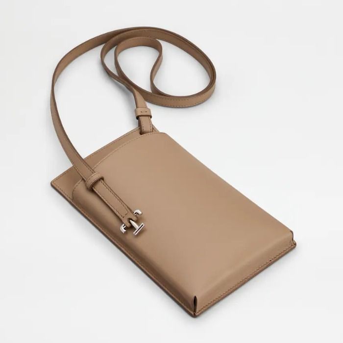国内直営**TOD'S**レザー スマートフォン ホルダー ミディアム
