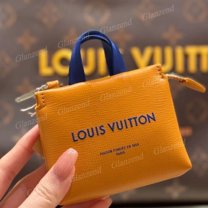 存在感たっぷり♪【LV】LV ミニ ショッパー バッグチャーム