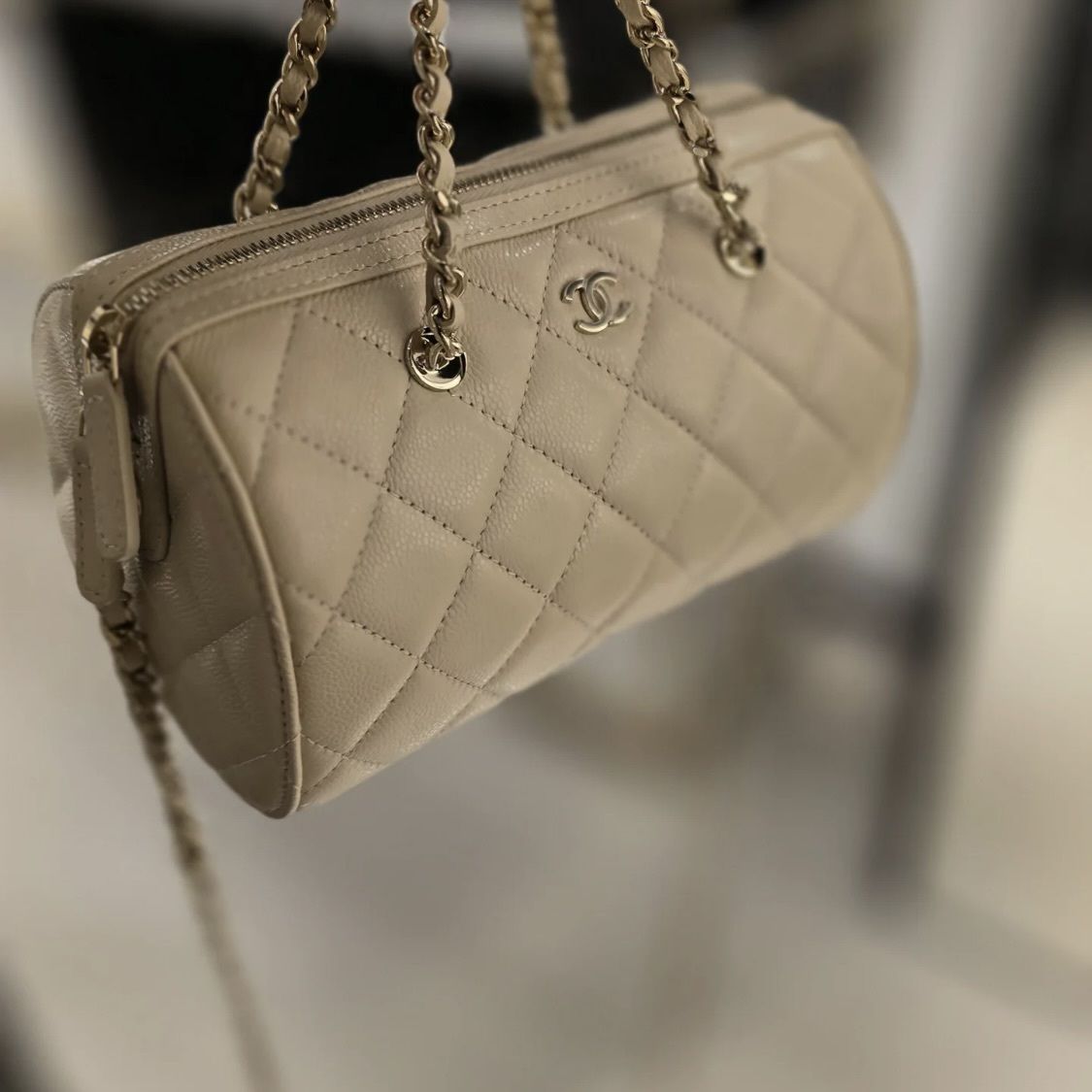 丸いフォルムが使い勝手抜群】CHANEL ミニボストンバッグ 25P