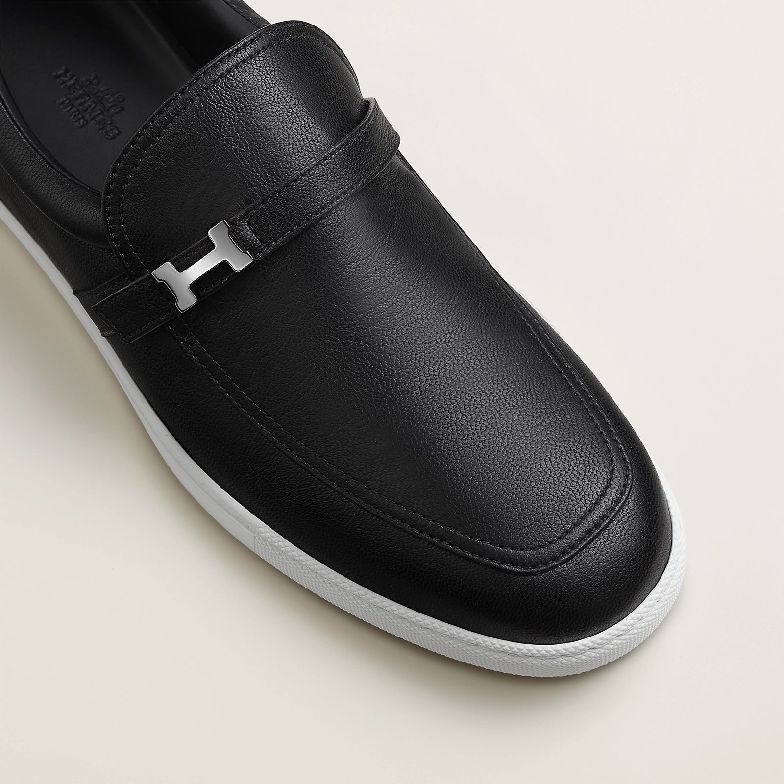 【HERMES】シンプル☆クール Mocassins Like スニーカー メンズ HERMES】シンプル☆クール Mocassins Like スニーカー メンズ