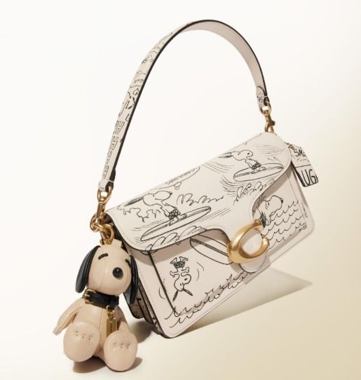 スヌーピー限定コラボ【COACH】ドールチャーム レザー (Coach