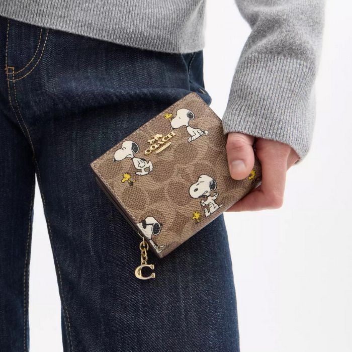 COACH X PEANUTS】スナップウォレット・スヌーピー (Coach